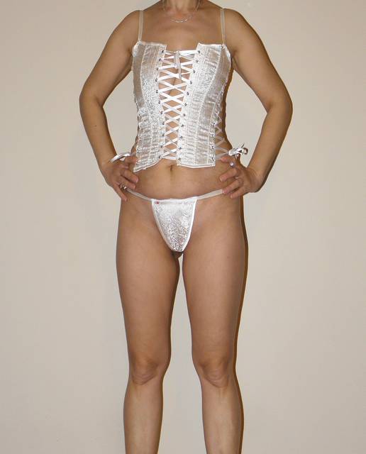 Kto mi rozwiąże te sznureczki?  - aga124