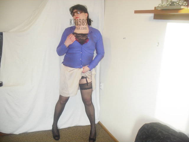 zerwij koszulkę, zściągnij spódniczkę... - Kris896