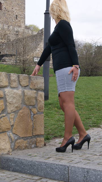 pod zamkiem w będzinie - para81r