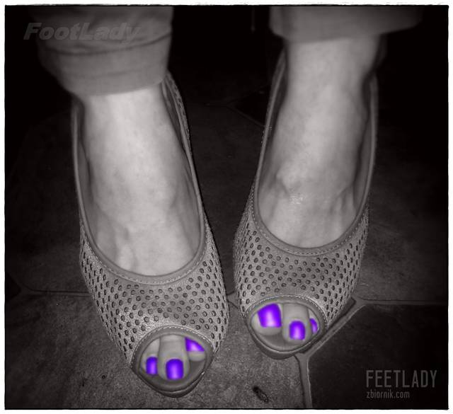 Art#46 - FeetLady
