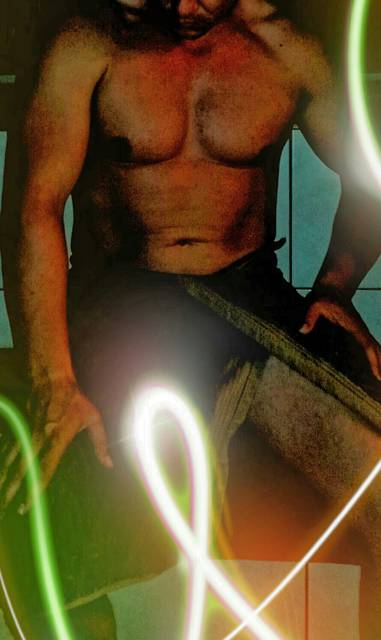 Może któraś mi zdejmie ten ręcznik?  - marstro