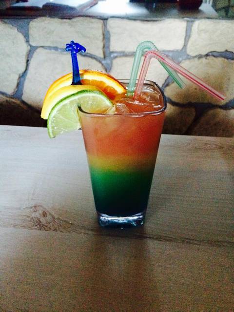 dziś bar serwuje takie drinki  - LavaClub