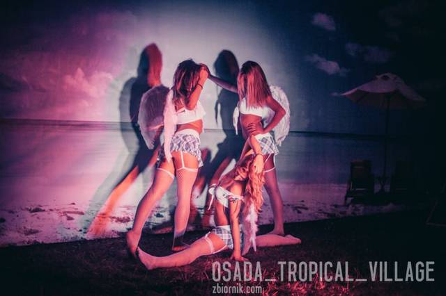 Aniołki na naszej plaży ! - OSADA_TROPICAL_VILLAGE