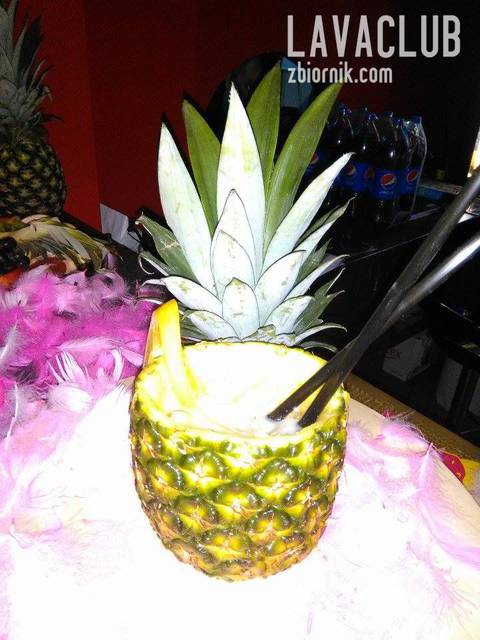 dziś takie drinki serwujemy - ananasowe pyszności  - LavaClub