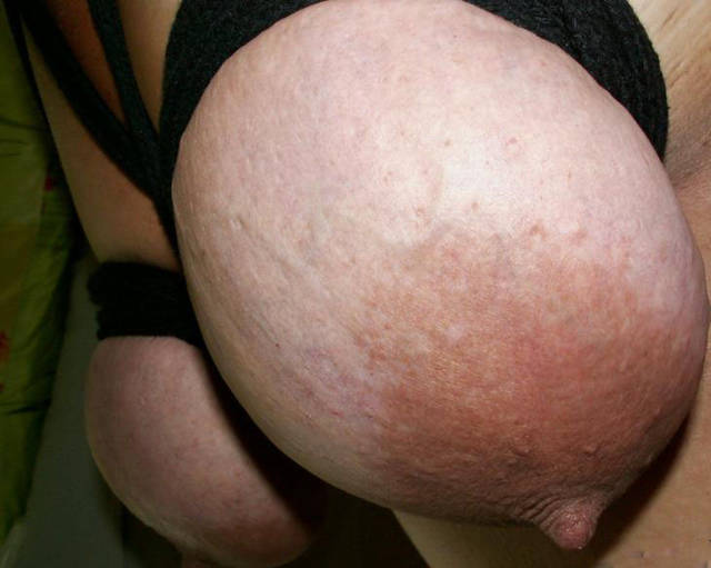 374934-7.jpg - kinkybisexlady