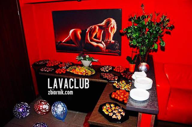 wspomnienia urodzinowe - pyszne ciasteczka  - LavaClub