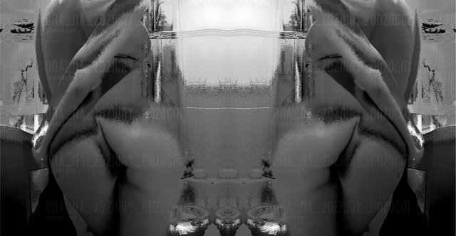 ona_na_2dziury_on20cm