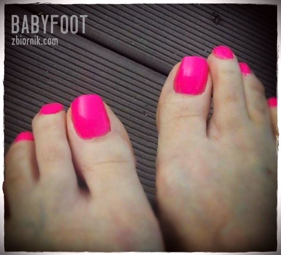 Pink Nails - Babyfoot