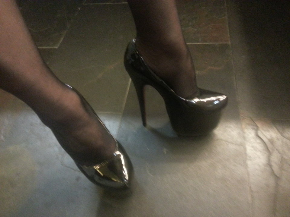 New shoes for my girlfriend ♥ - MartinkaCross