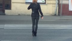 Uchwycona na przejściu ;)