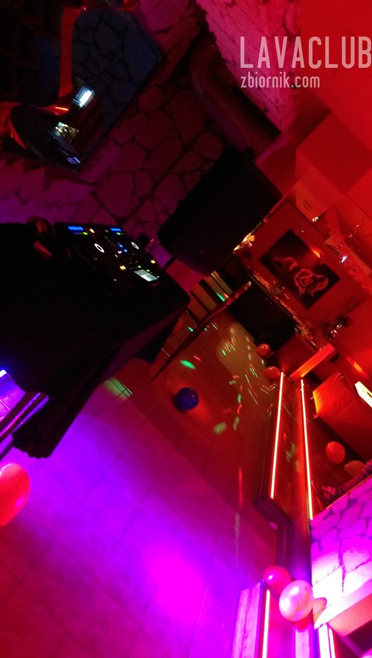 W walentynkowym nastroju DJ gra - LavaClub