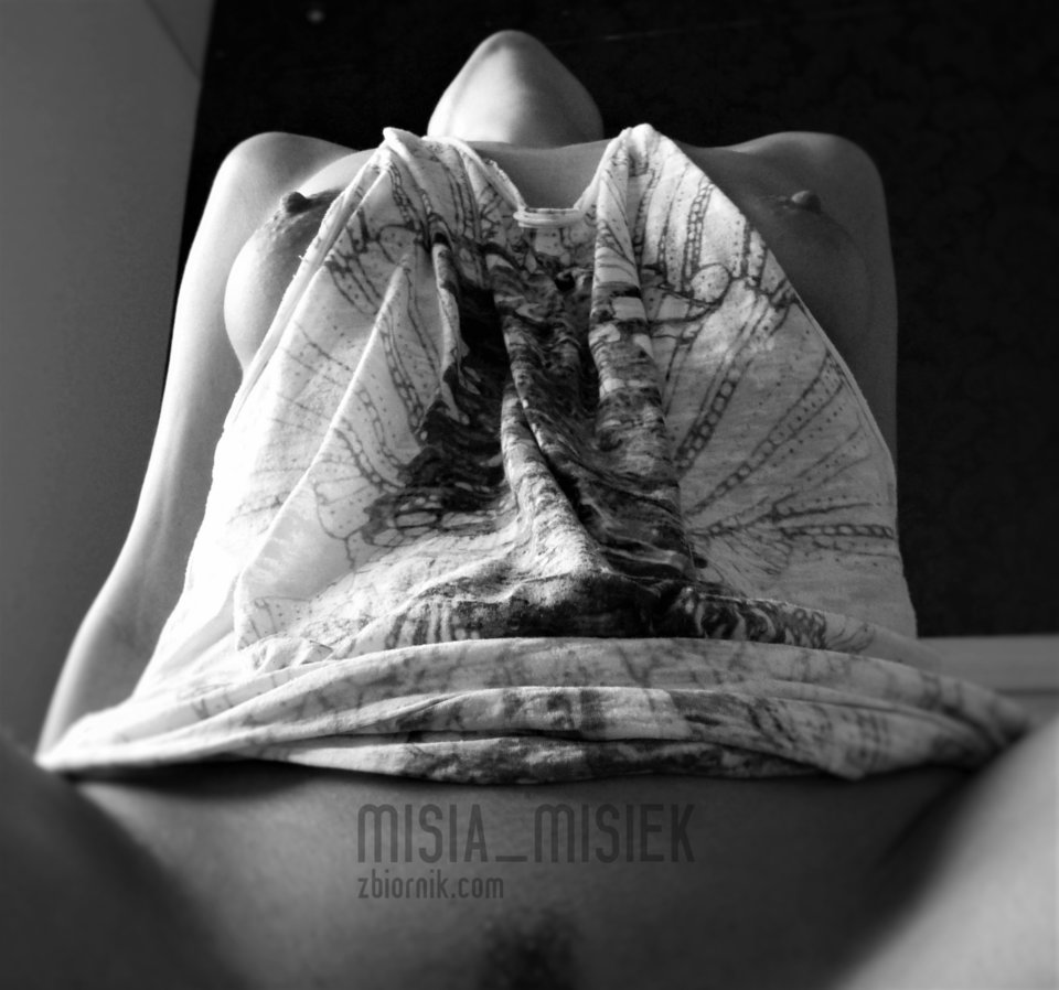 mmm...jak mi dobrze.JPG - misia_misiek