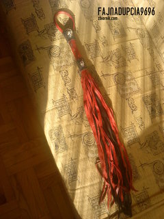 zabawka Lucynki dla kogo chłosta ???