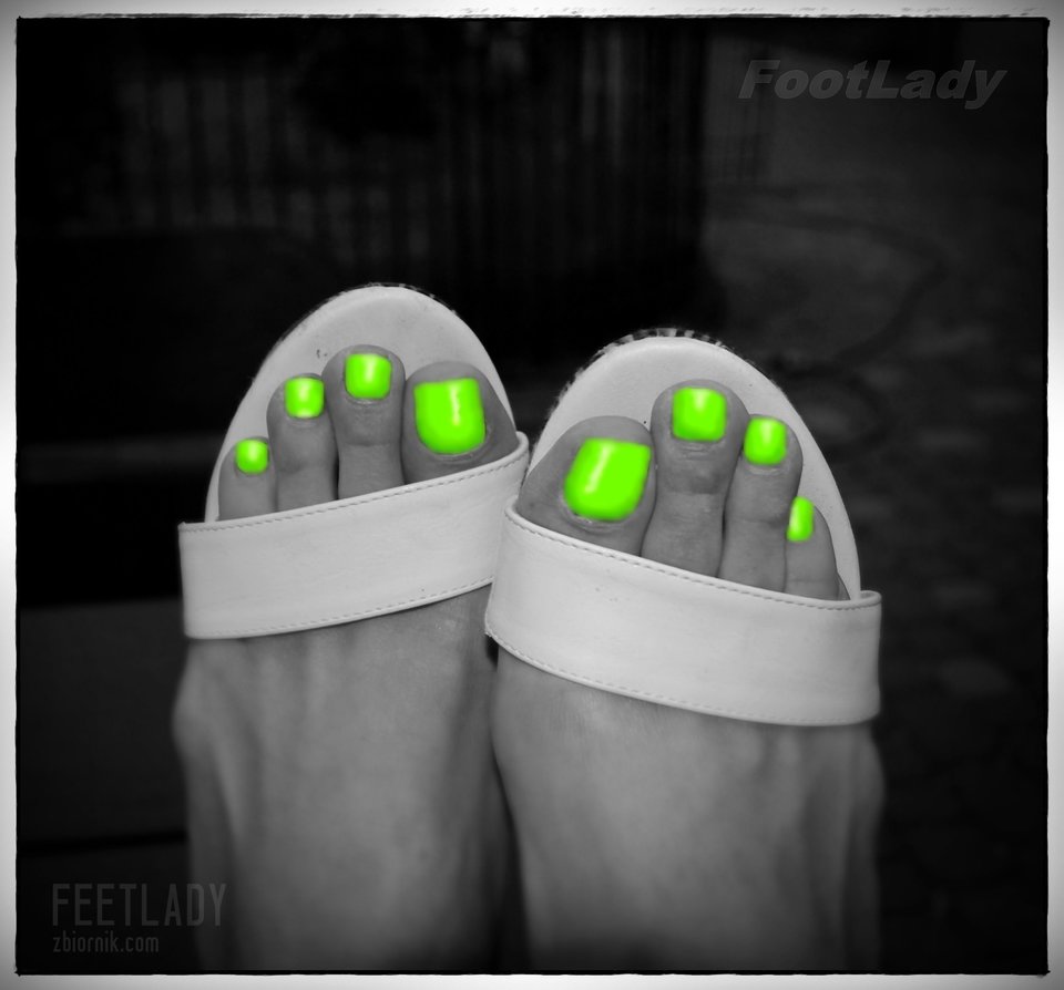 Art#63 - FeetLady
