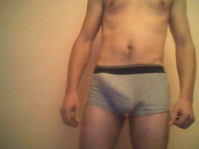 _zakrecony_