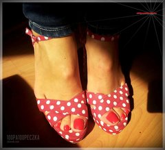 szpileczki w kropeczki 56