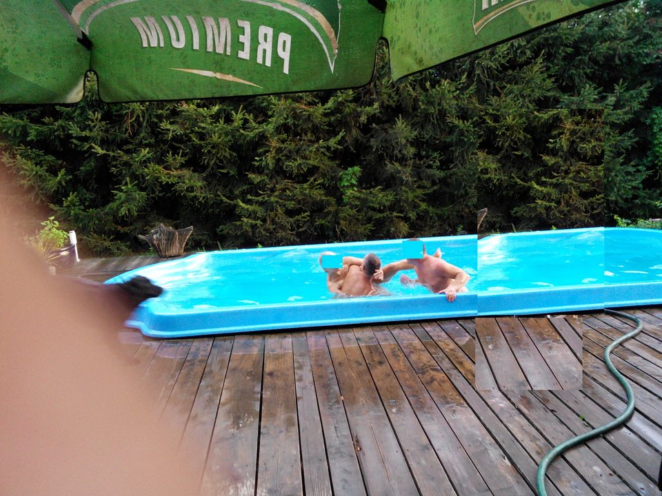Zabawa w basenie - terta61