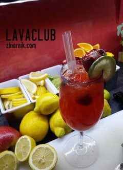 Dziś nasz barman serwuje pyszne owocowe drinki !!!