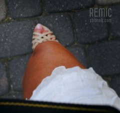 Nóżka Moniki
