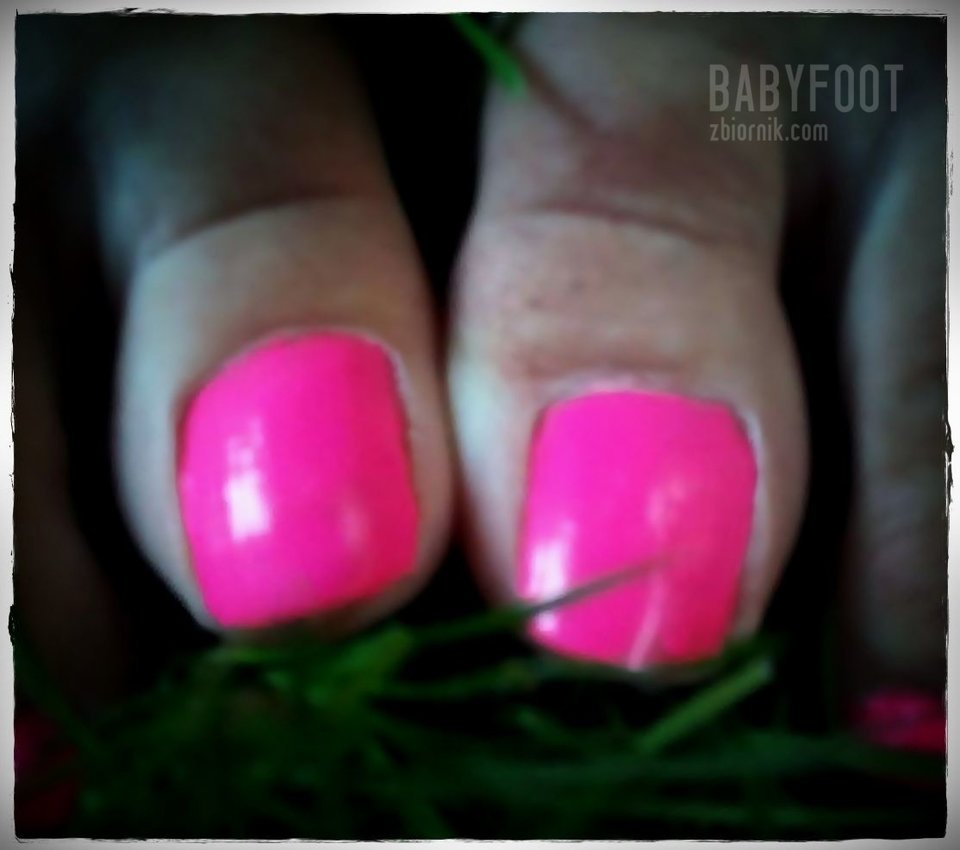 Pink Nails - Babyfoot