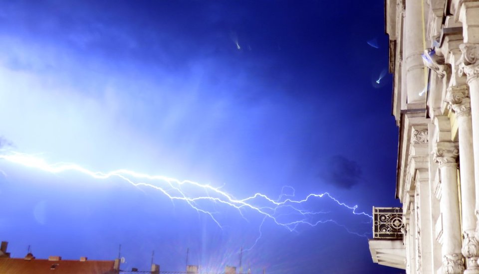 Złapany kadr burzy :-) - TwojOgierek