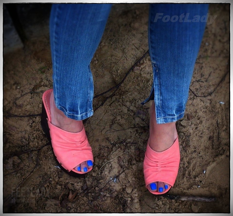 Koralowe Koturny 57 - FeetLady