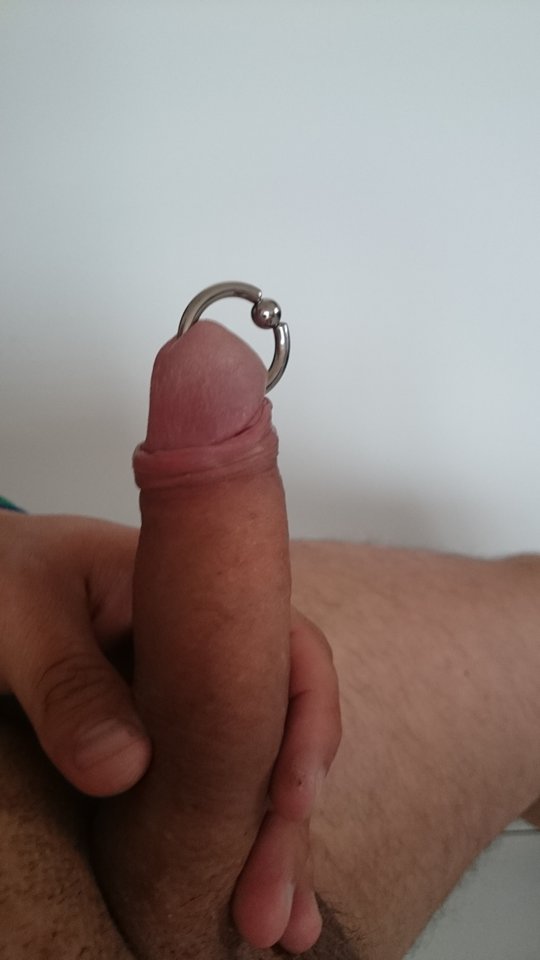 Nowy kolczyk - Jarciom