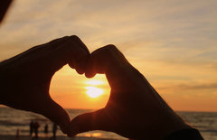 Zachód słońca nad Bałtykiem.jpg