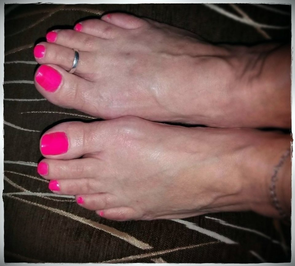 Pink Nails - Babyfoot