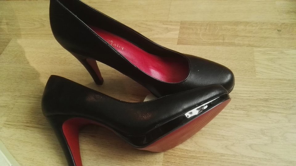 1482413930520-1021511666.jpg - Pitrheels