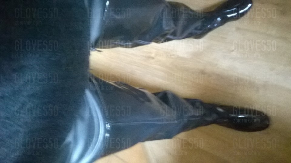 W moich ostatnio ulubionych kozakach.... - Gloves50