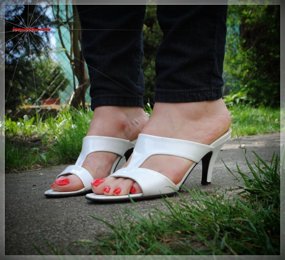 białe klapeczki 83 - 100pa100peczka