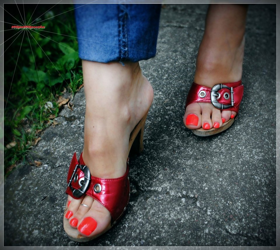 Czerwone Drewniaczki 48 - 100pa100peczka