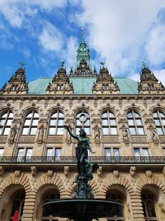 Przypomnij mi gdzie to jest?