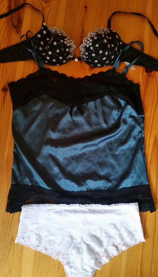 2017-04-26 12.29.01.jpg - Simona01