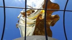 i co , że to Victoria , też kobieta  >