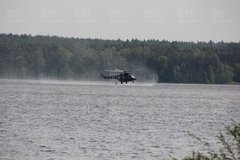 Desant na nagą plażę w Bronisławowie