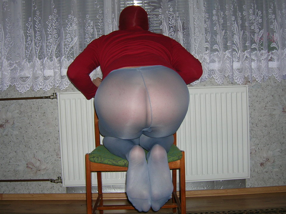 M0065.JPG - tights_man