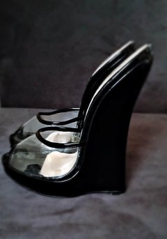 SPRZEDAM rozmiar 43-43,5 oferty od 300 zł. 