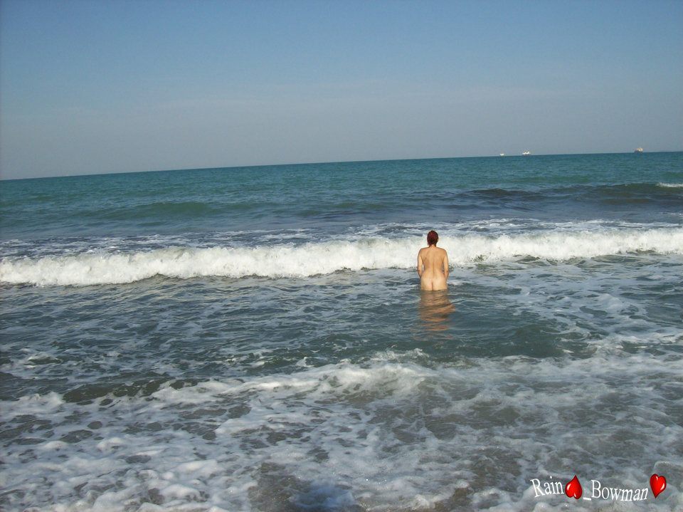 100_9976 copy.jpg - rain_bowman