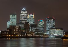 1200px-Canary_Wharf_Skyline_2,_London_UK_-_Oct_2012.jpg