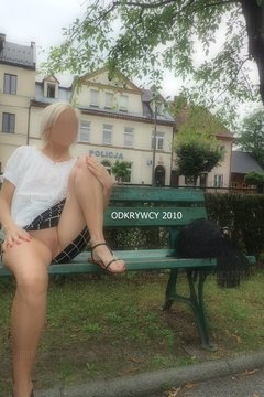 A jak mnie przykują kajdankami do tej ławeczki  ?