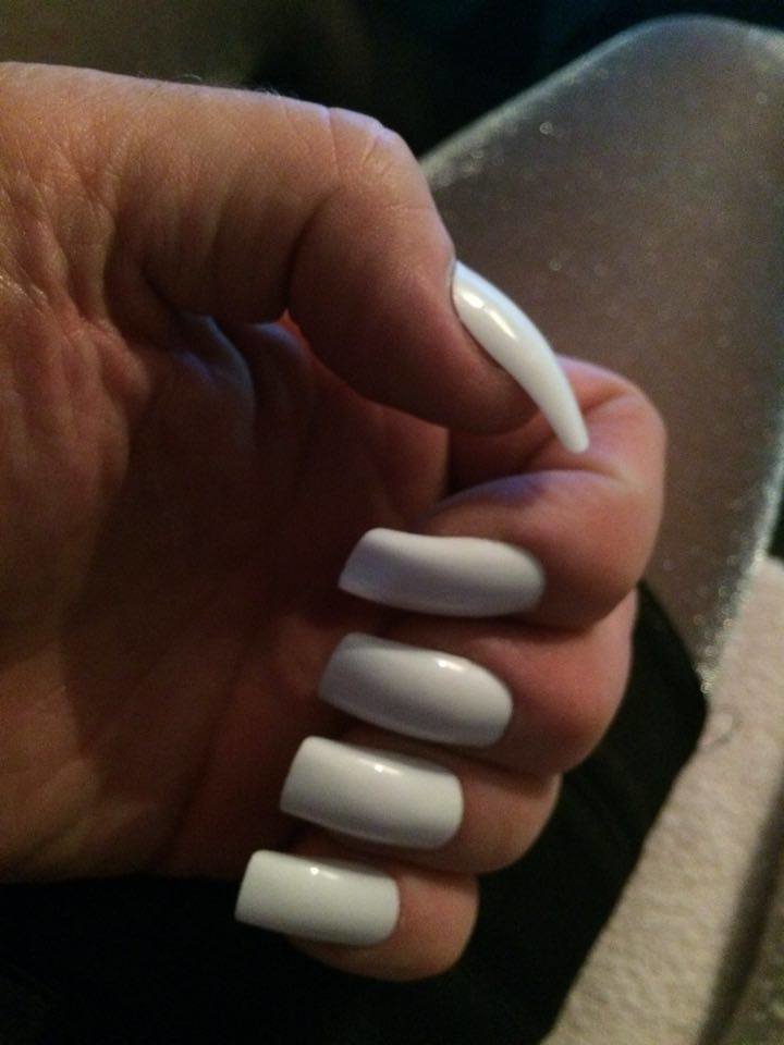 Nails0010.jpg - AlexandraTV