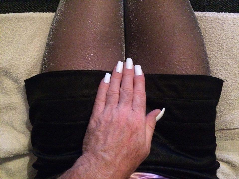 Nails0004.jpg - AlexandraTV