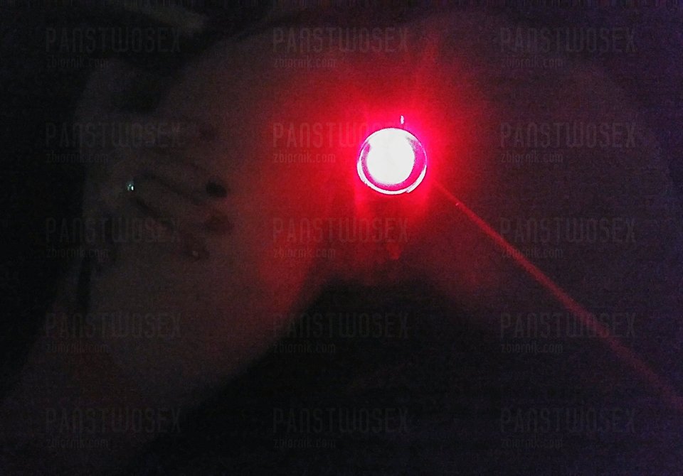Laserowy koreczek 😈😄 - PanstwoSex