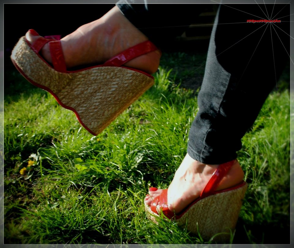 Czerwone Koturny  93 - 100pa100peczka