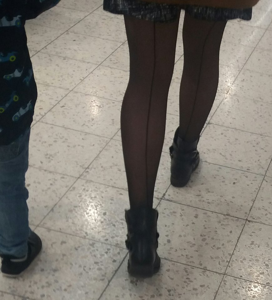 20171020_183044.jpg - iPantyhose