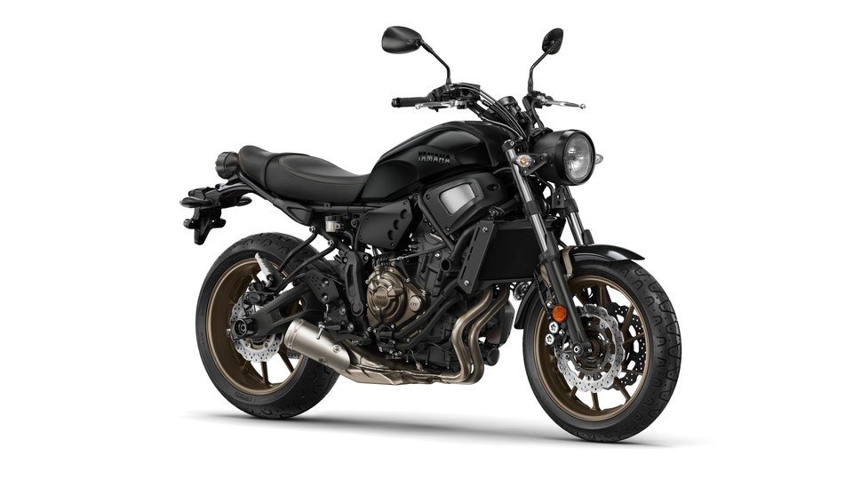 2018-Yamaha-XSR700-EU-Tech-Black-Studio-001.jpg - Mirrros