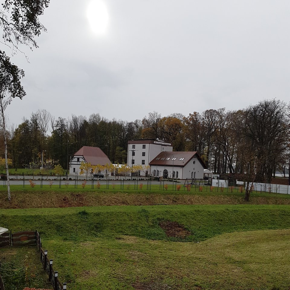 Miłego dnia żyżyczę🌺🍁🍁 - wojtas388