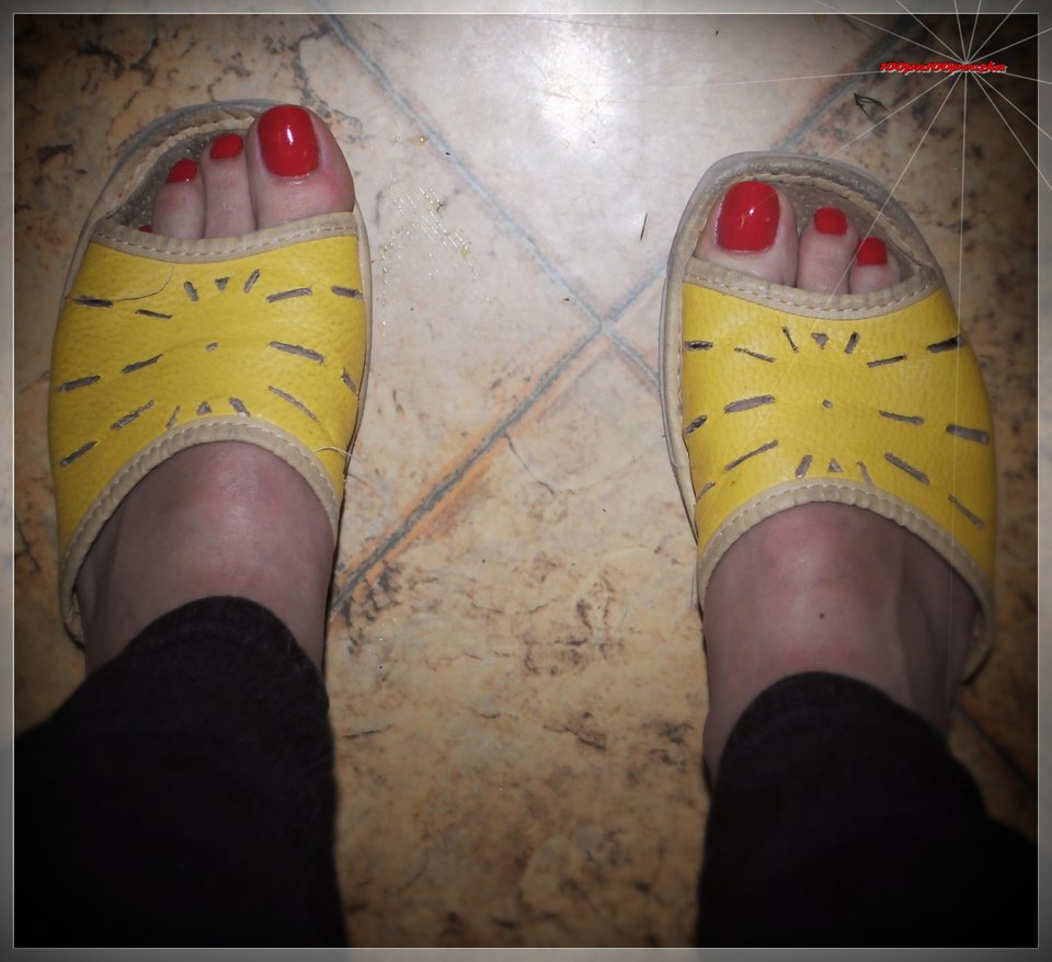 Żółte kapcie 35 - 100pa100peczka